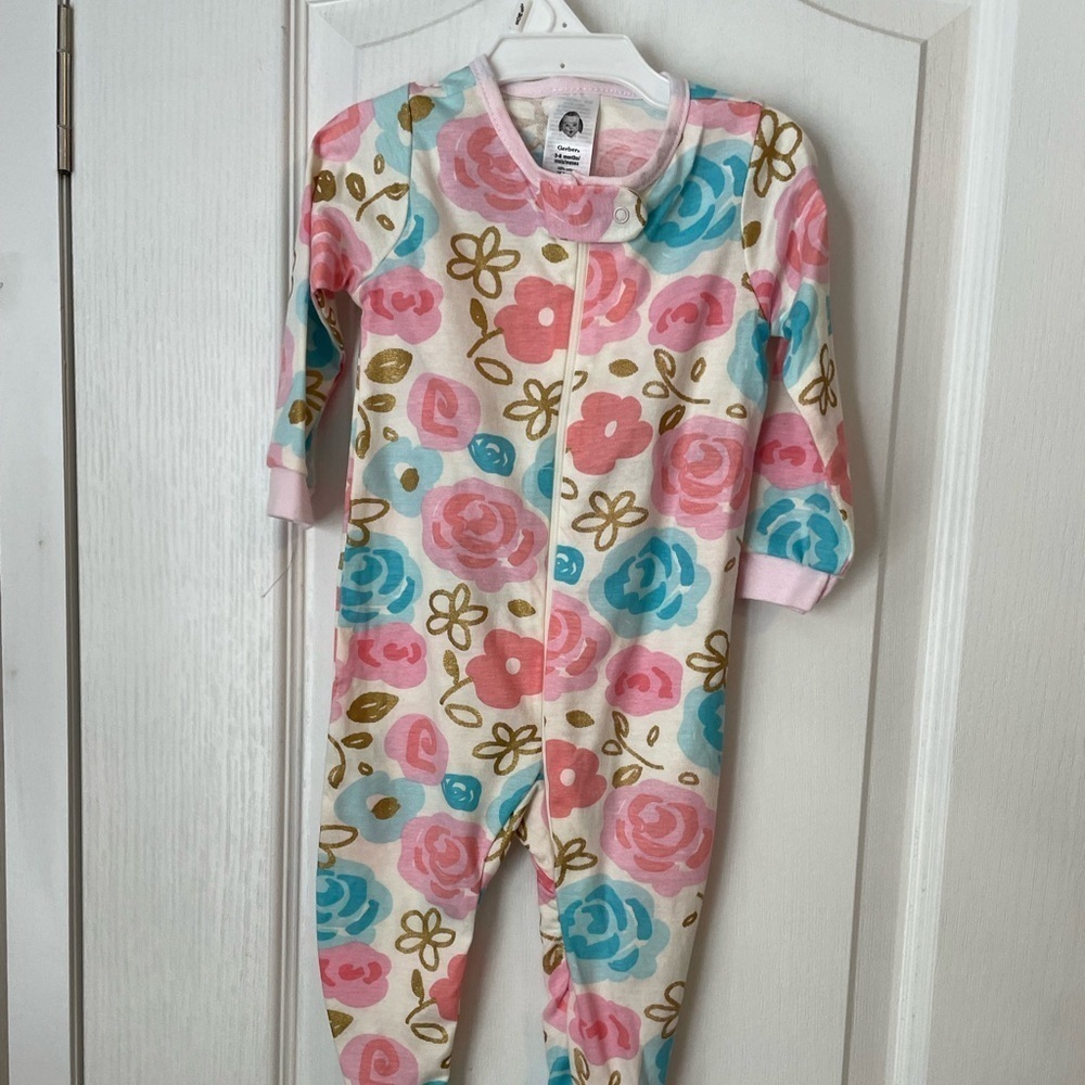Carter's Floral Zip Up Footed Sleeper 3-6 Months NWT